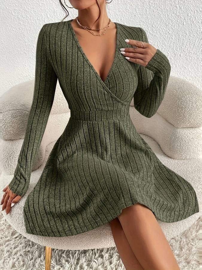 Chic ribbed midi dress for women