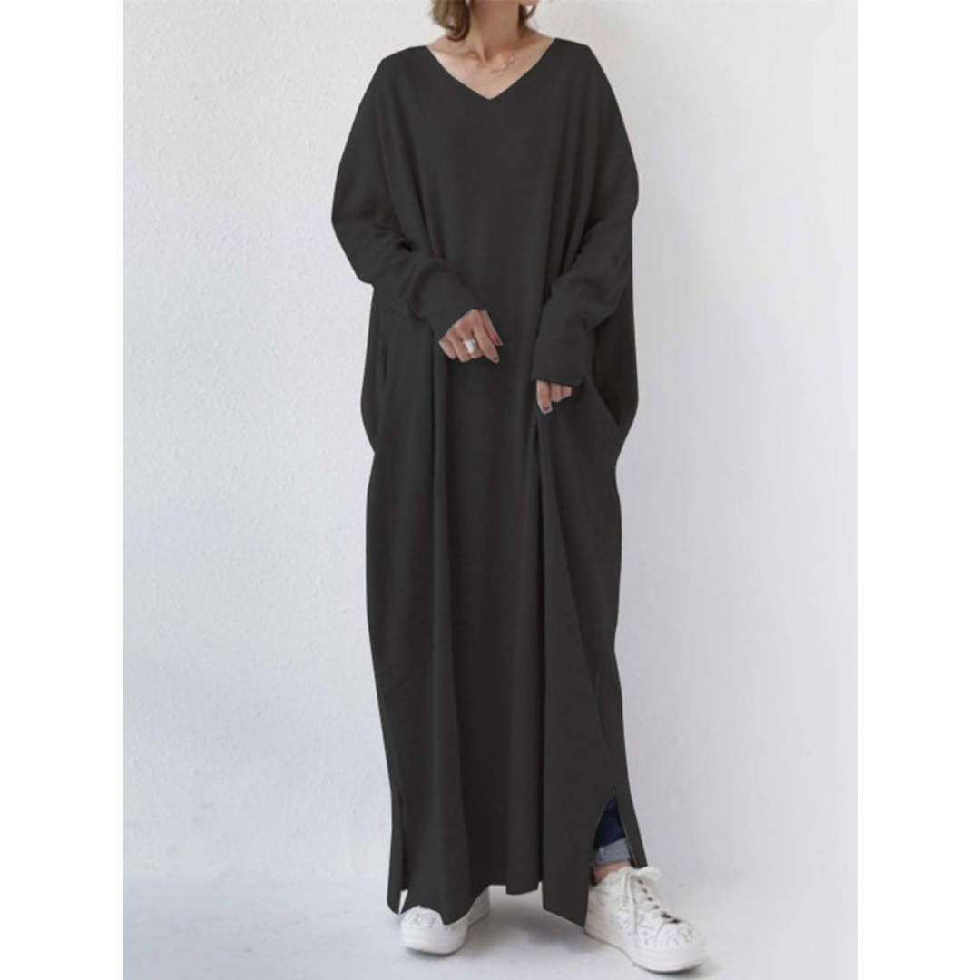 Women's Maxi Dress - Knit Fabric - V-Neck - Long Sleeve Oversized Fit