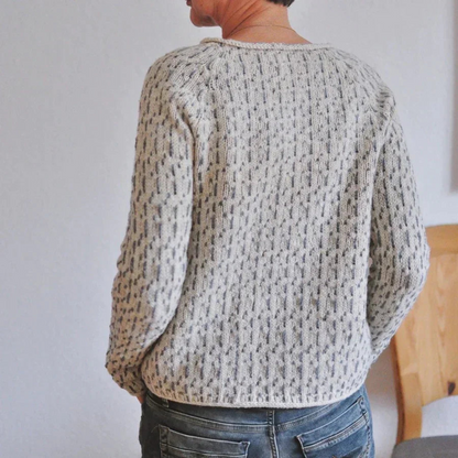 Women's knitted sweater with round neck