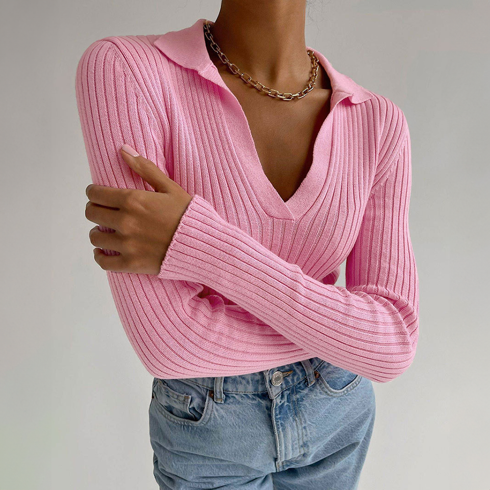 Women's elegant ribbed v-neck collared sweater