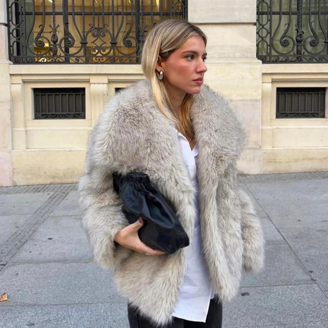 Women's faux fur coat for fall winter