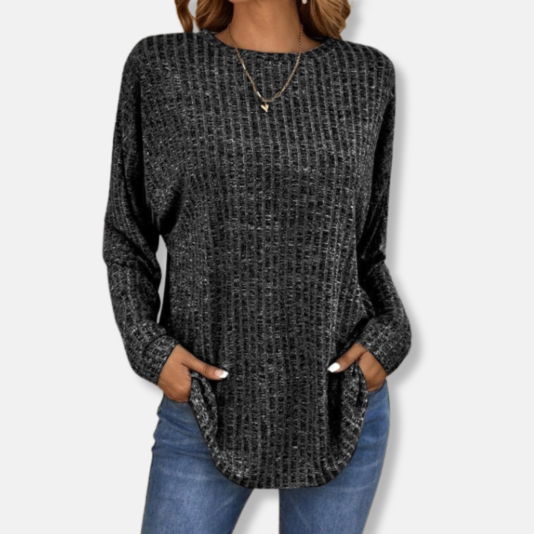 Women’s Pullover Top – Relaxed Fit – Knit Ribbed Texture – Crew Neck Curved Hem