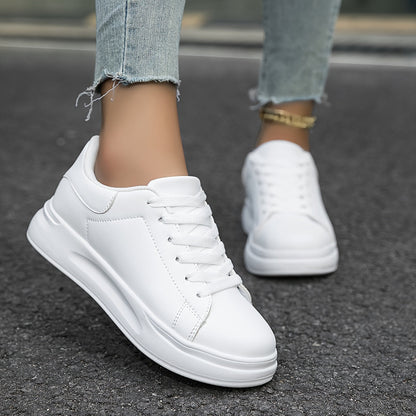 Women’s Casual Sneakers – Low-Top Minimalist Design – Comfortable Lace-Up Fit