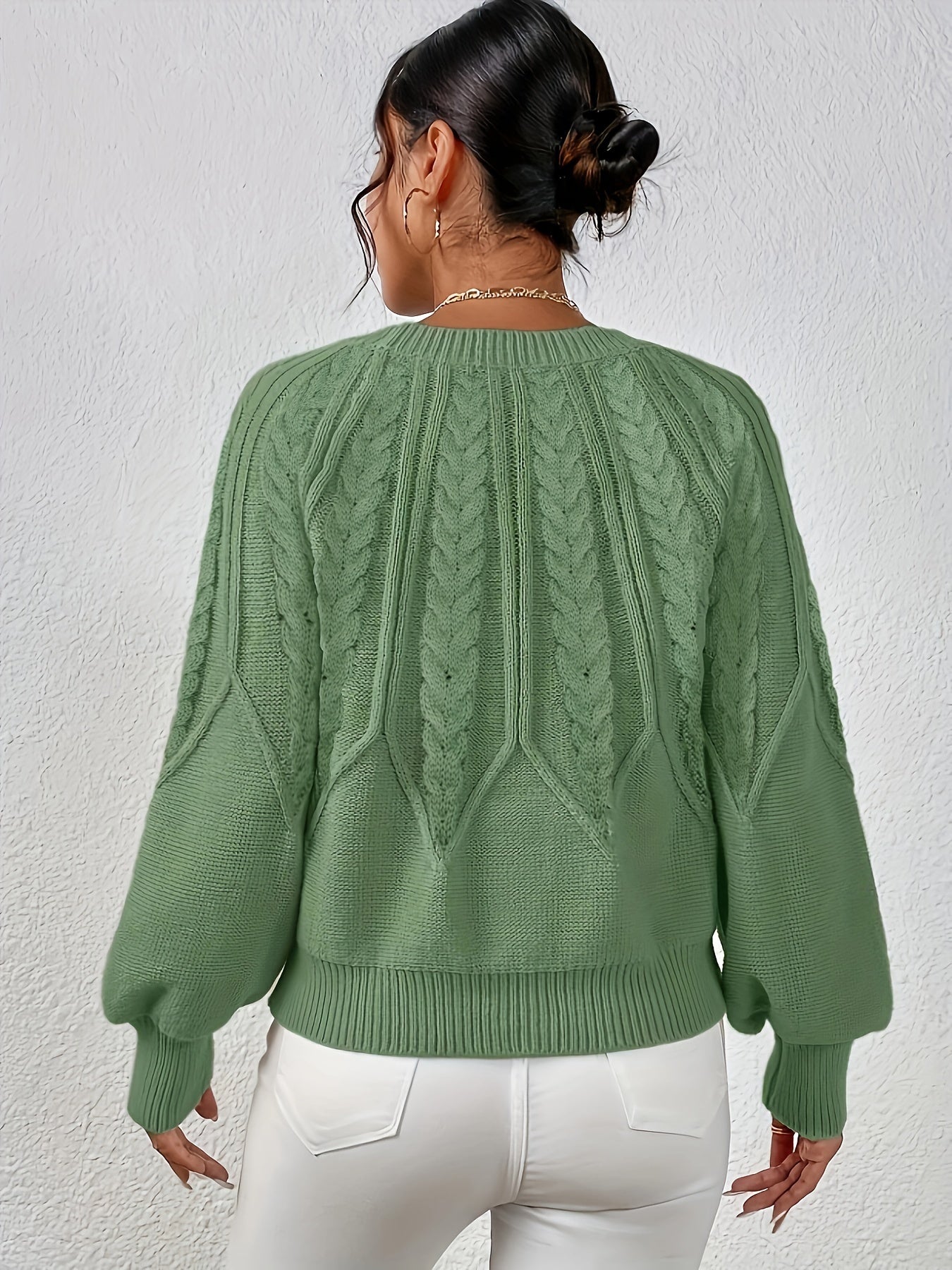 Cable Pattern Round Neck Knitted Pullover