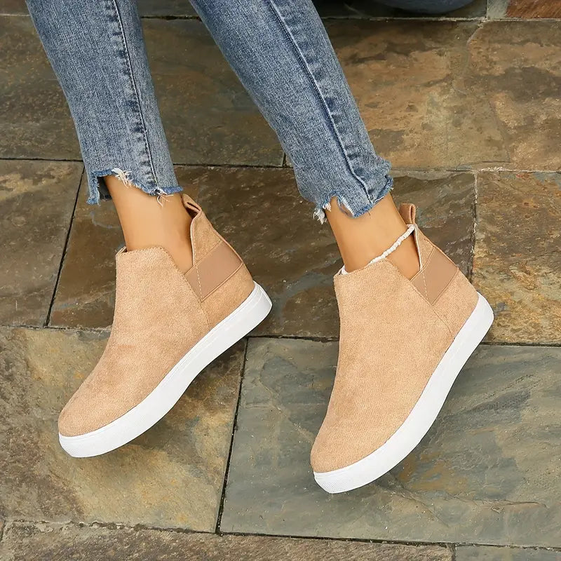 Elastic slip-on casual sneakers for women