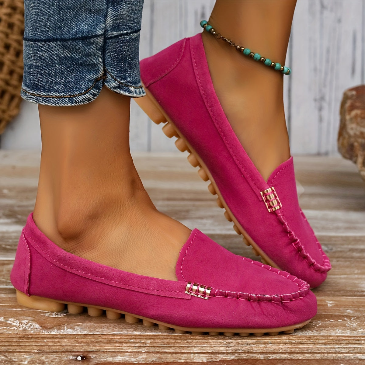 Slip-on moccasin loafers with decorative stitching for women