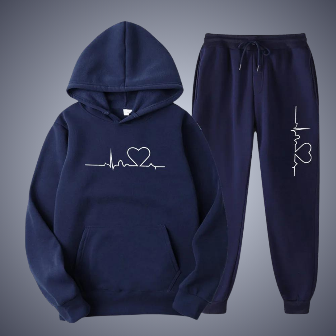 Women's heart print hoodie and drawstring sweatpants set