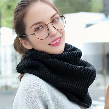 Women's elegant wool round scarf