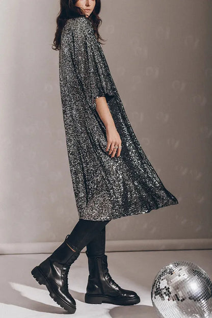 Women's loose fit cardigan jacket for casual and elegant outings
