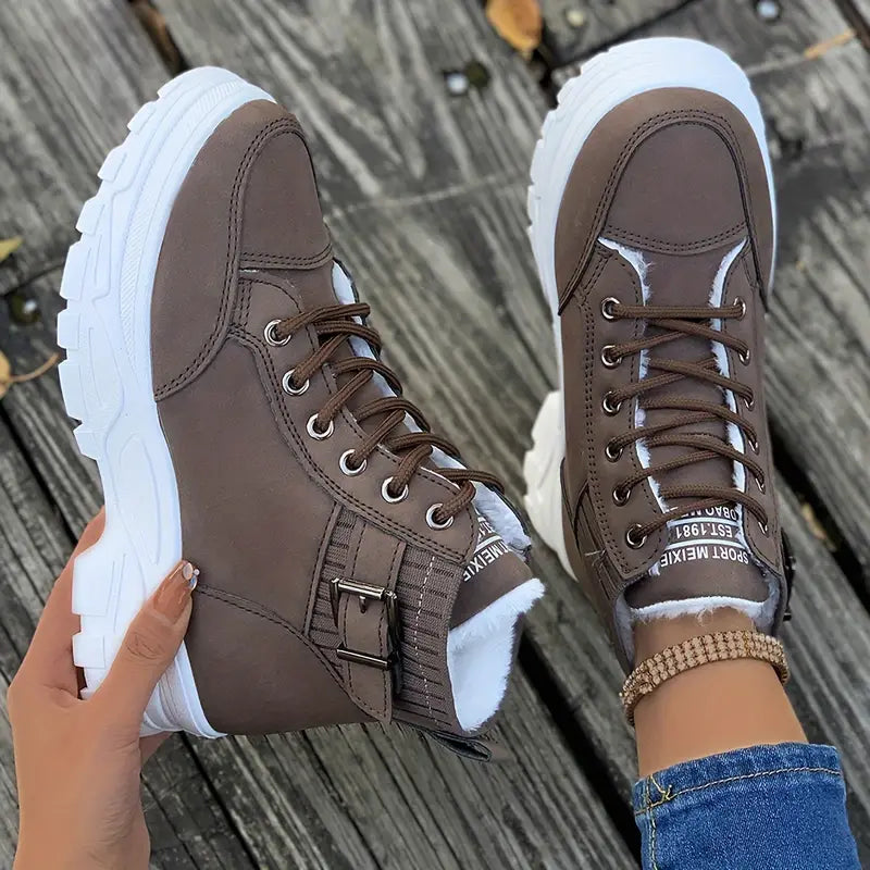 Women's lace-up with buckle winter boots