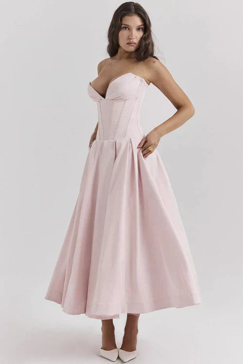 Women's Strapless Evening Gown - Sweetheart Neckline - Fitted Bodice - A-Line Silhouette