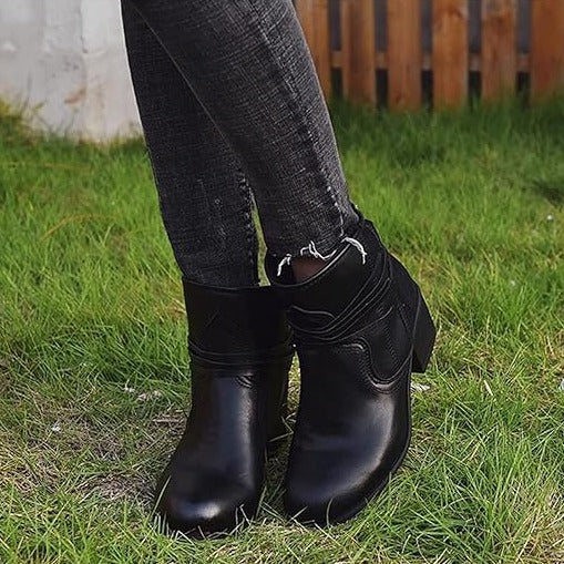 Women's vintage lace-up boots with chunky high heel