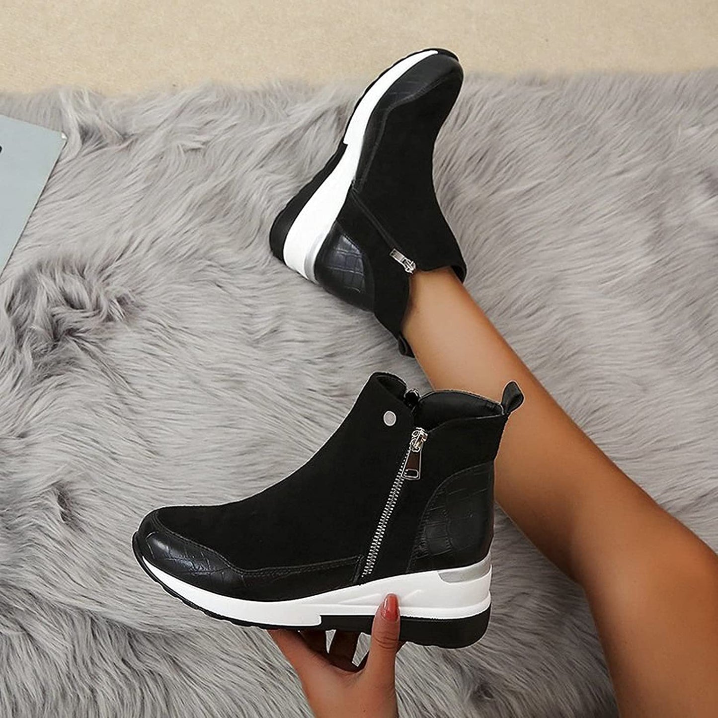Women's fashionable wedge ankle boots