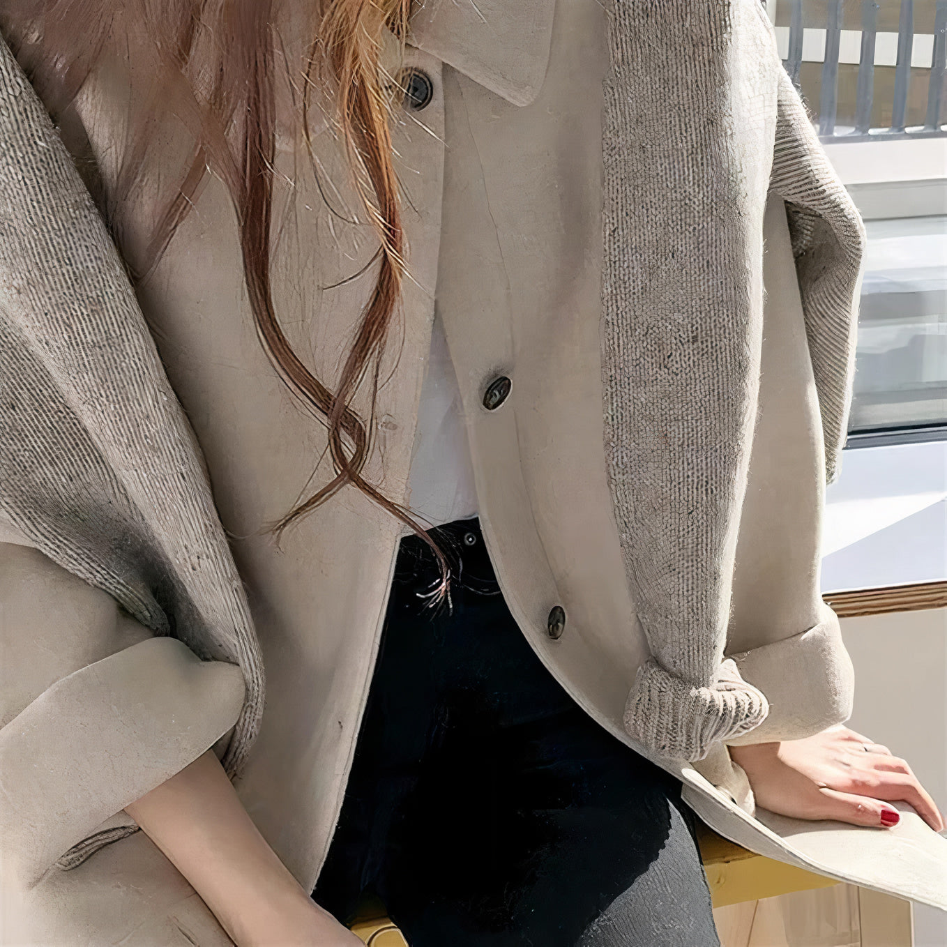 Women's Oversized Coat - Relaxed Fit - Mid-Thigh Length - Button-Up Classic Style