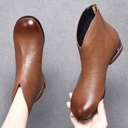 Women's winter leather boots with plush lining