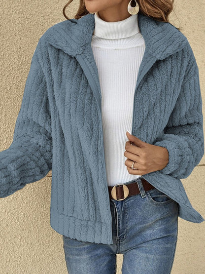 Women’s Jacket – Soft Fleece – Ribbed Texture – Relaxed Fit – Cropped Length – Zip Front