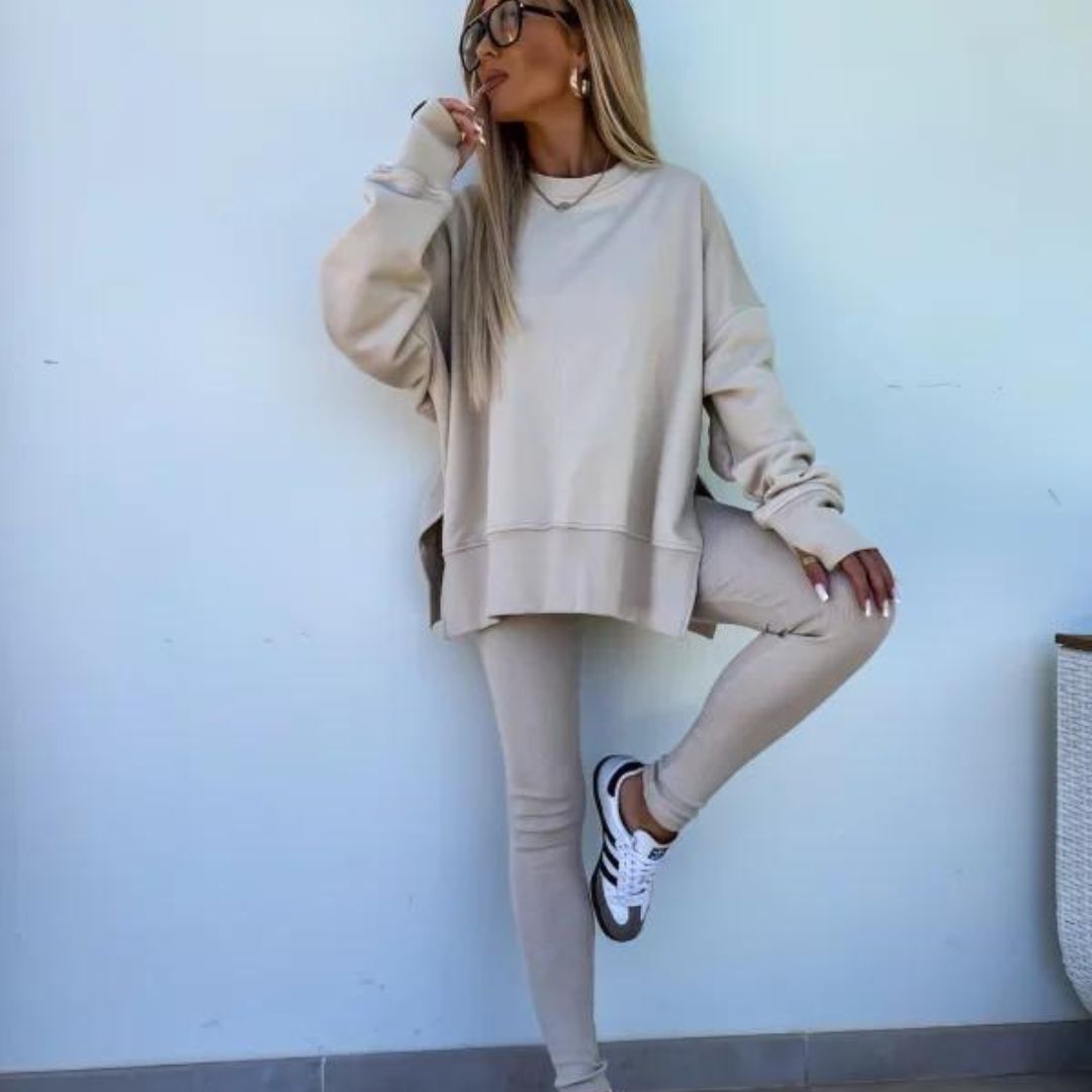 Women's oversized sweater set