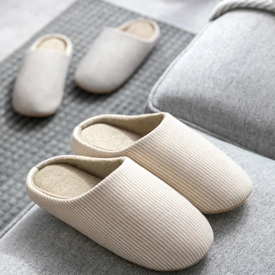 Women's non-slip fluffy house slippers