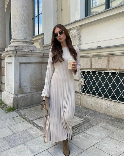 Elegant Women's Maxi Dress - Flowy Design