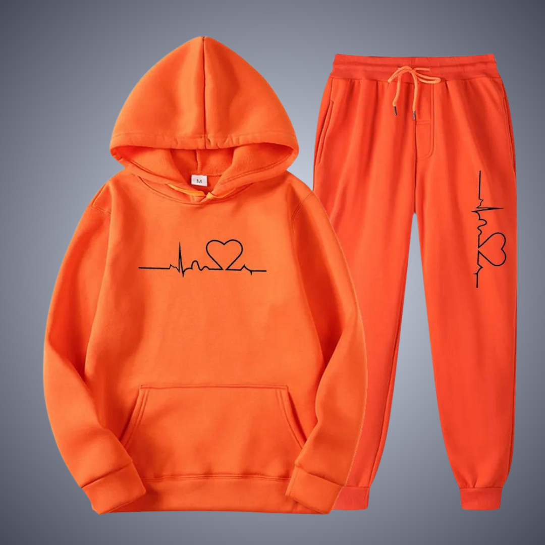 Women's heart print hoodie and drawstring sweatpants set