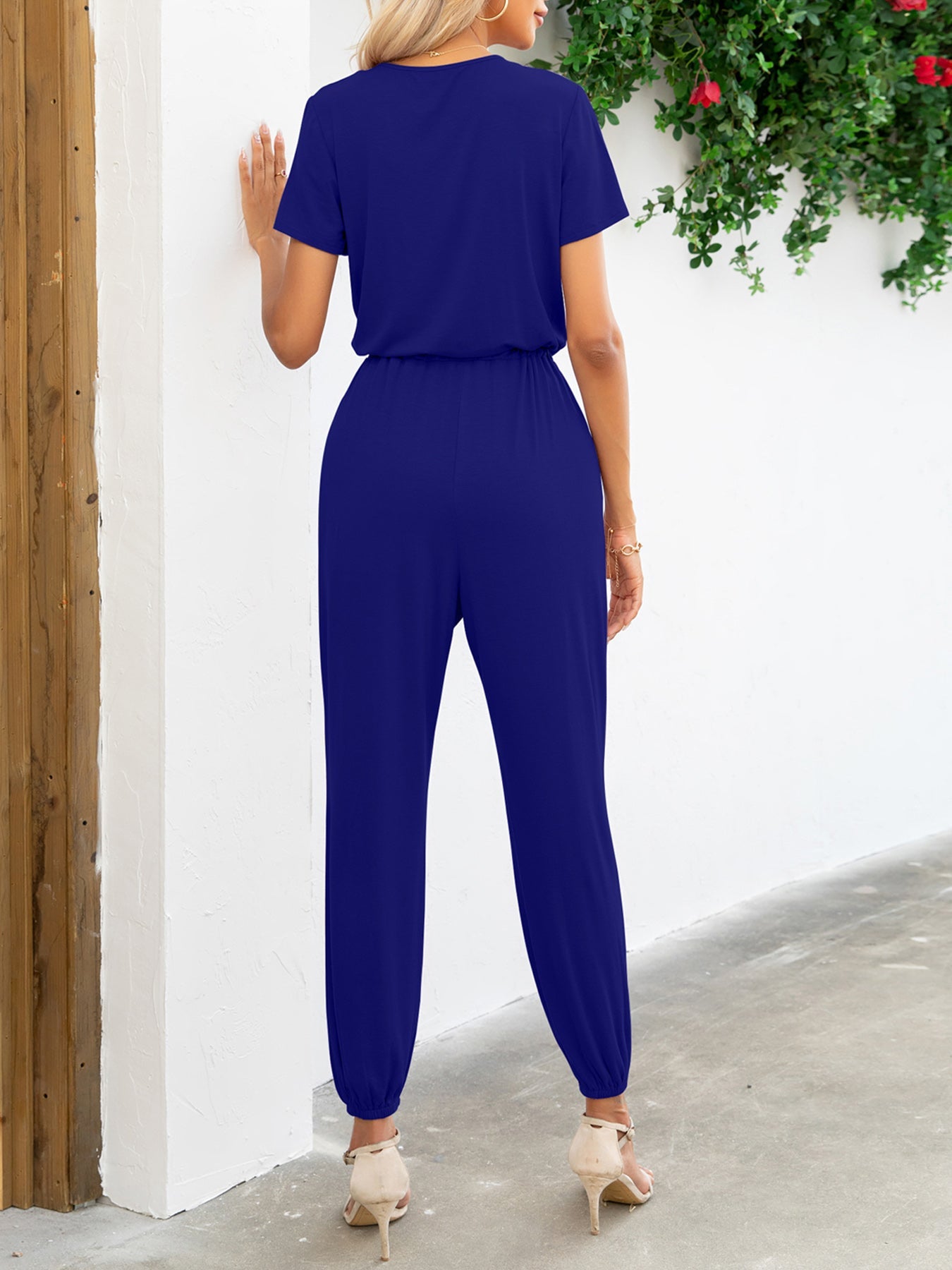 Women's v-neck short sleeve jumpsuit with pockets