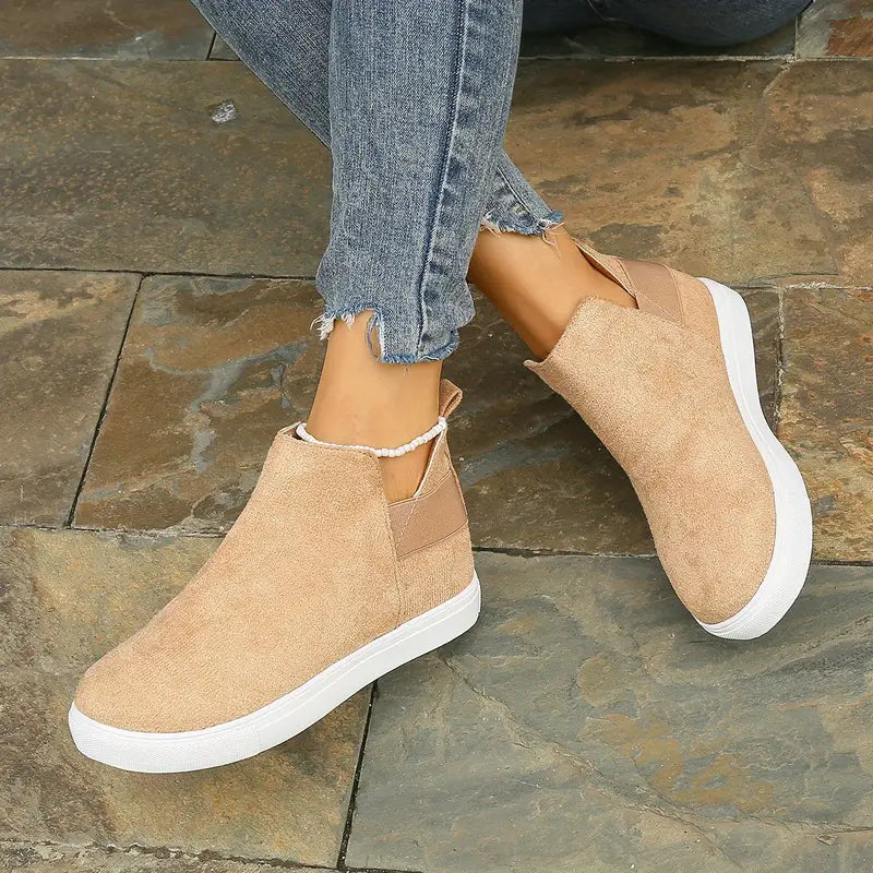 Elastic slip-on casual sneakers for women