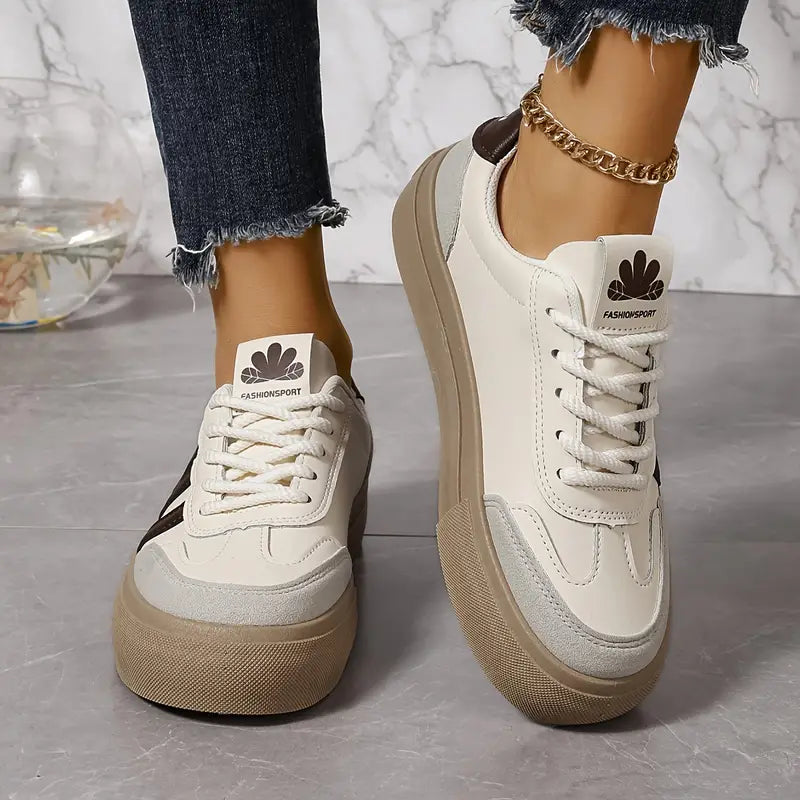 Women's Casual Sneakers - Low-Top Lightweight - Platform Sole - Lace-Up Comfortable