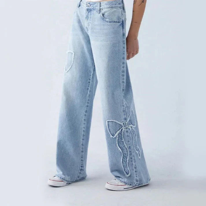Women's baggy jeans