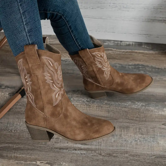 Embroidered Retro Cowboy Knight Boots