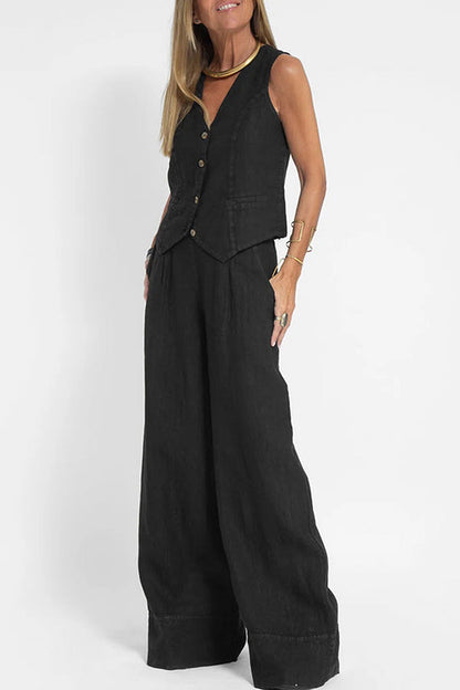 Women's Linen Outfit Set - Sleeveless V-Neck Button Front - Wide-Leg Relaxed Fit - With Pockets