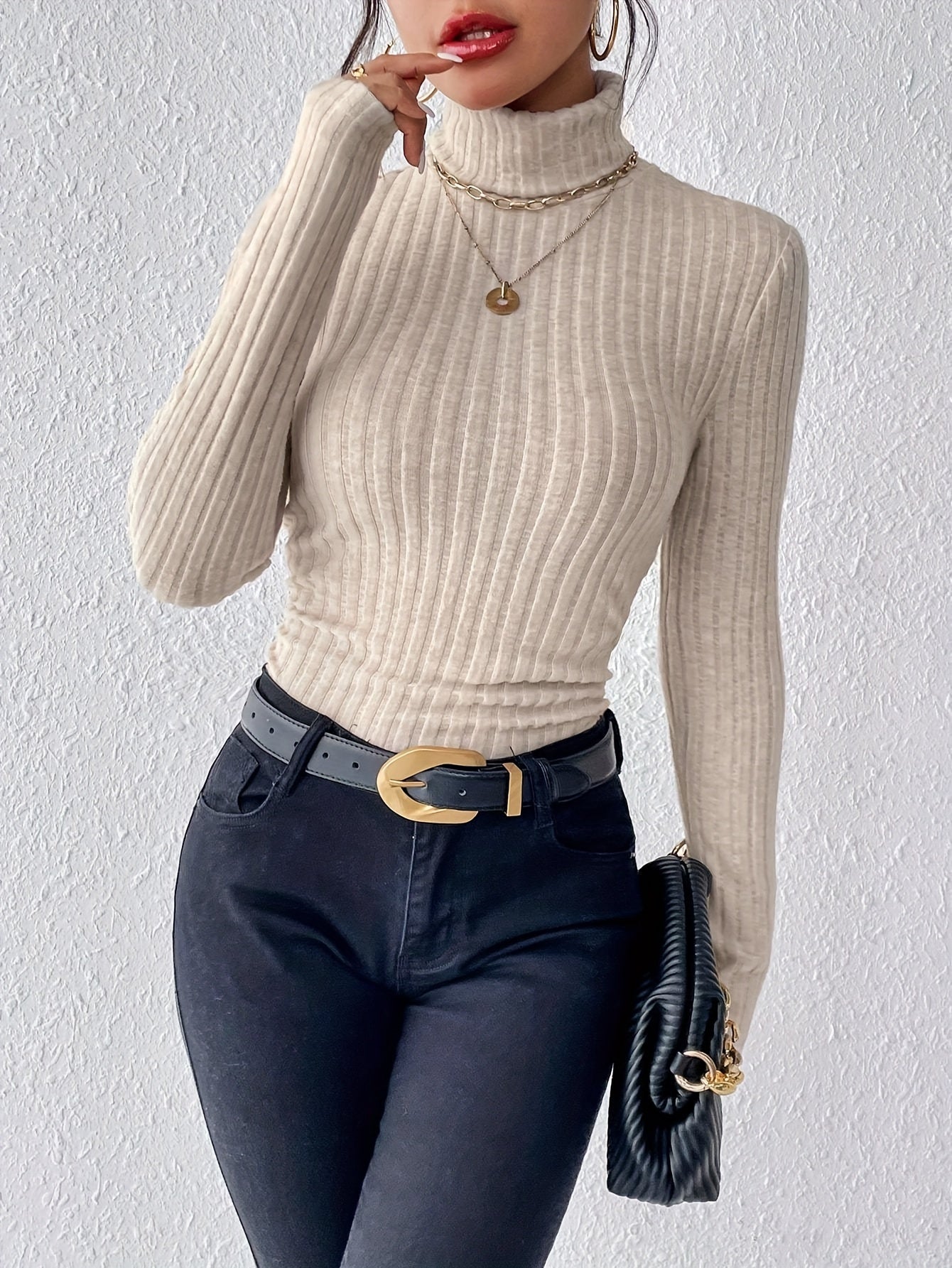 Ribbed turtleneck long-sleeve top with fitted silhouette for women
