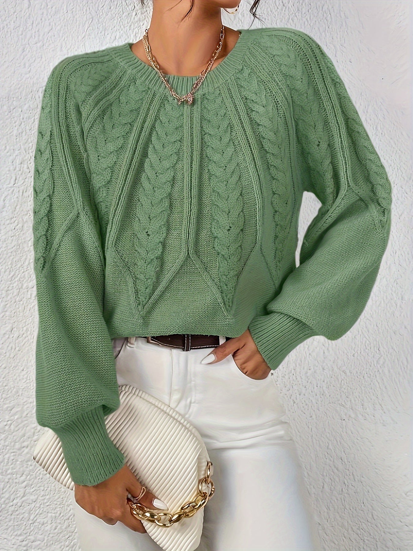 Cable Pattern Round Neck Knitted Pullover