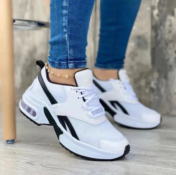 Women's lace-up ergonomic sneakers