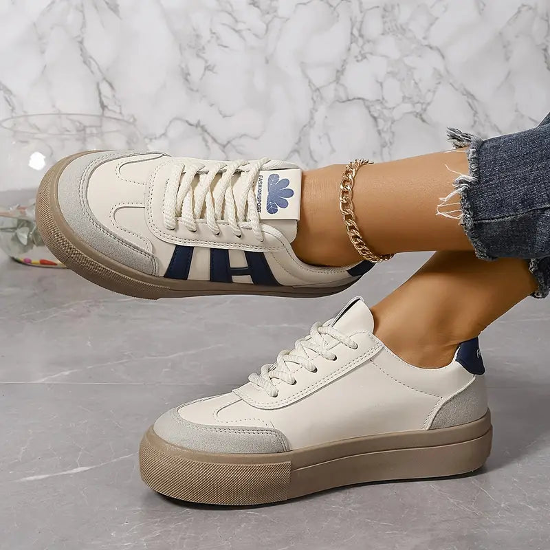 Women's Casual Sneakers - Low-Top Lightweight - Platform Sole - Lace-Up Comfortable