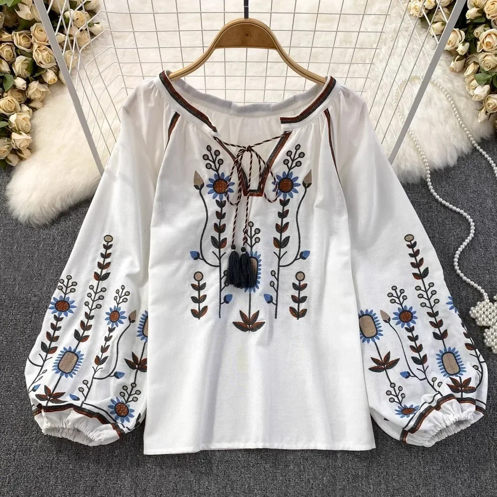 Women's retro loose boho tassel balloon sleeve round neck top