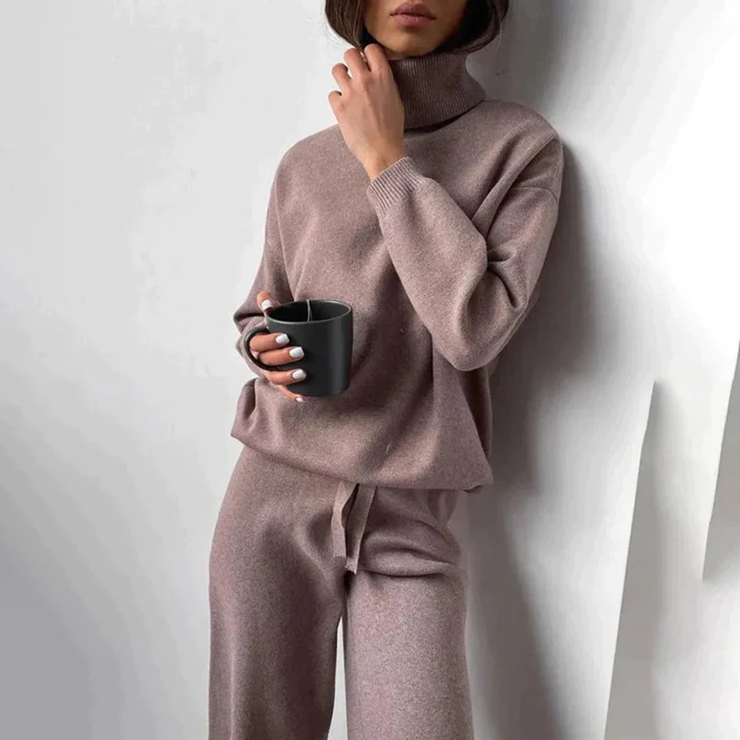 Women’s turtleneck sweater and drawstring pants knitted two-piece set