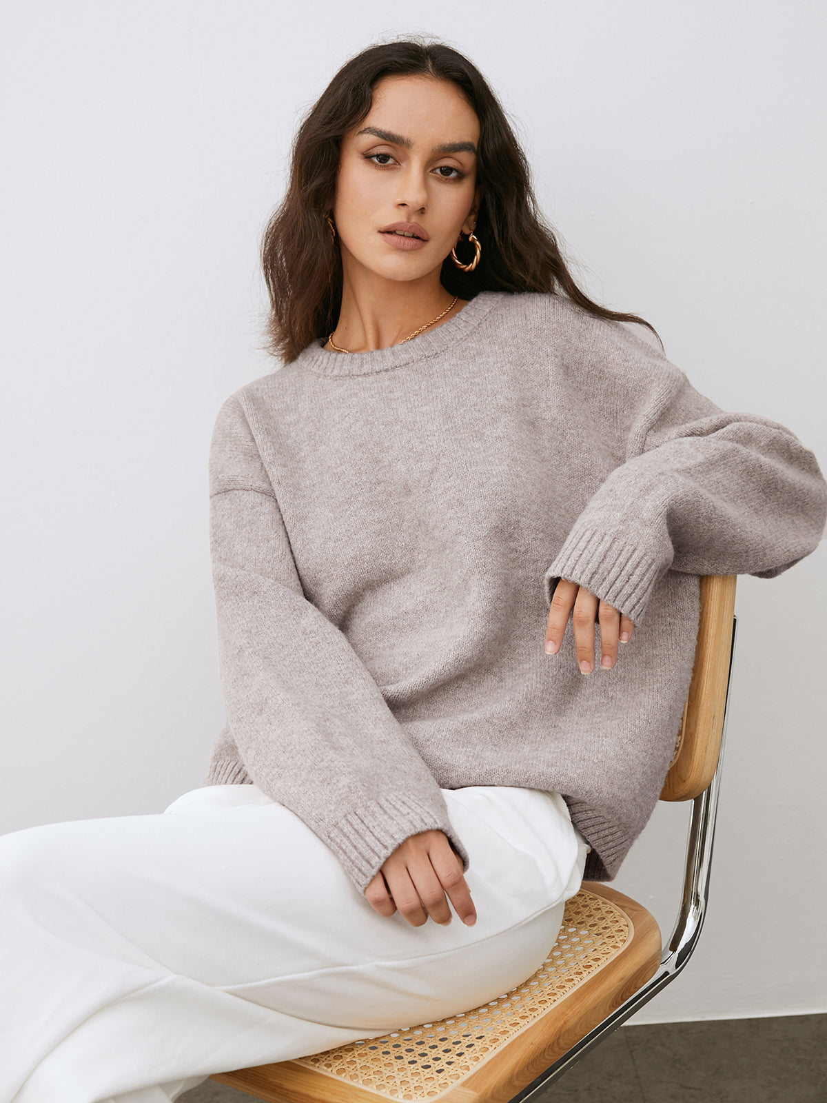 Women's round neck pullover sweater