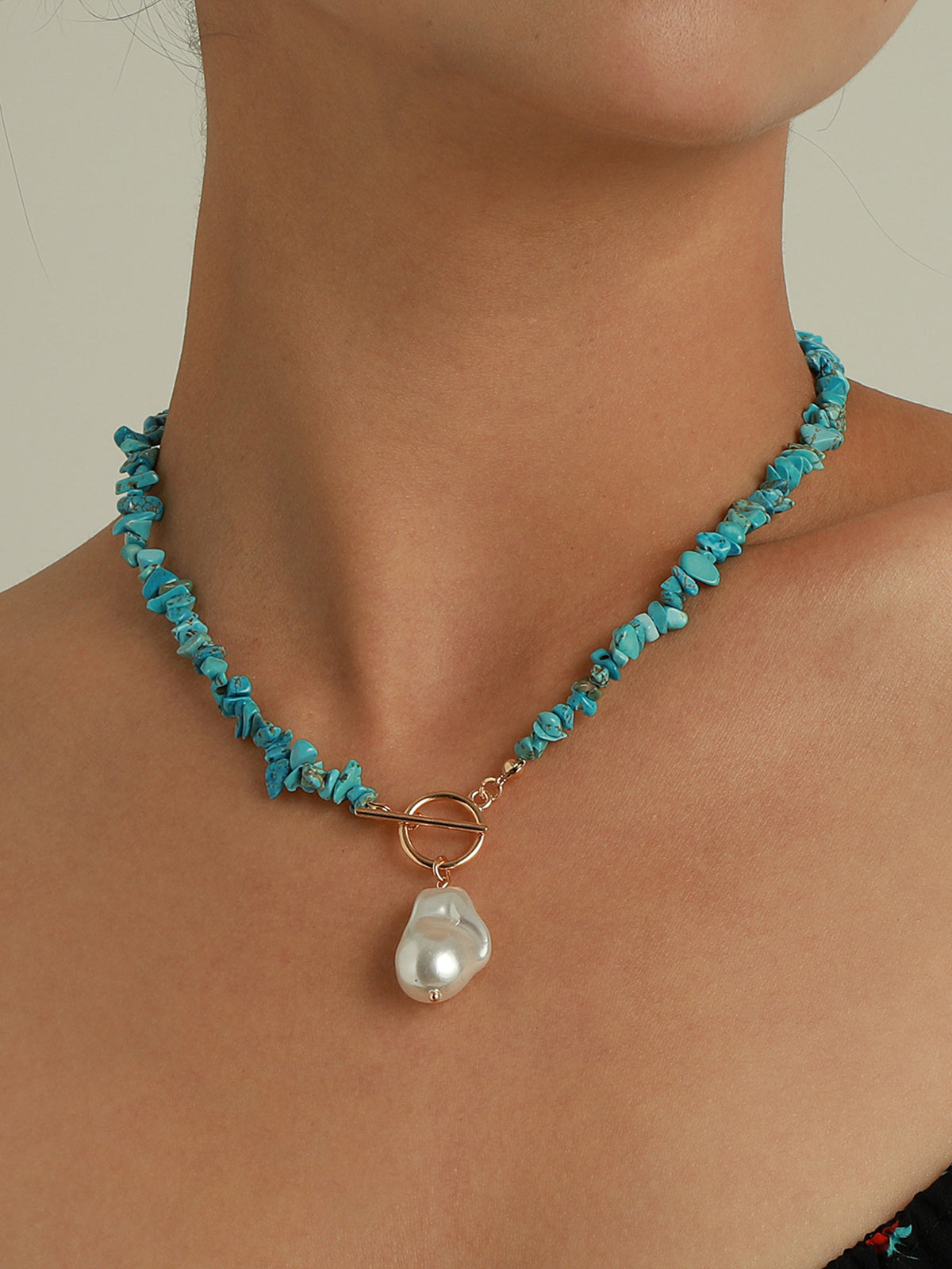 Mana - irregular pearl green turquoise necklace