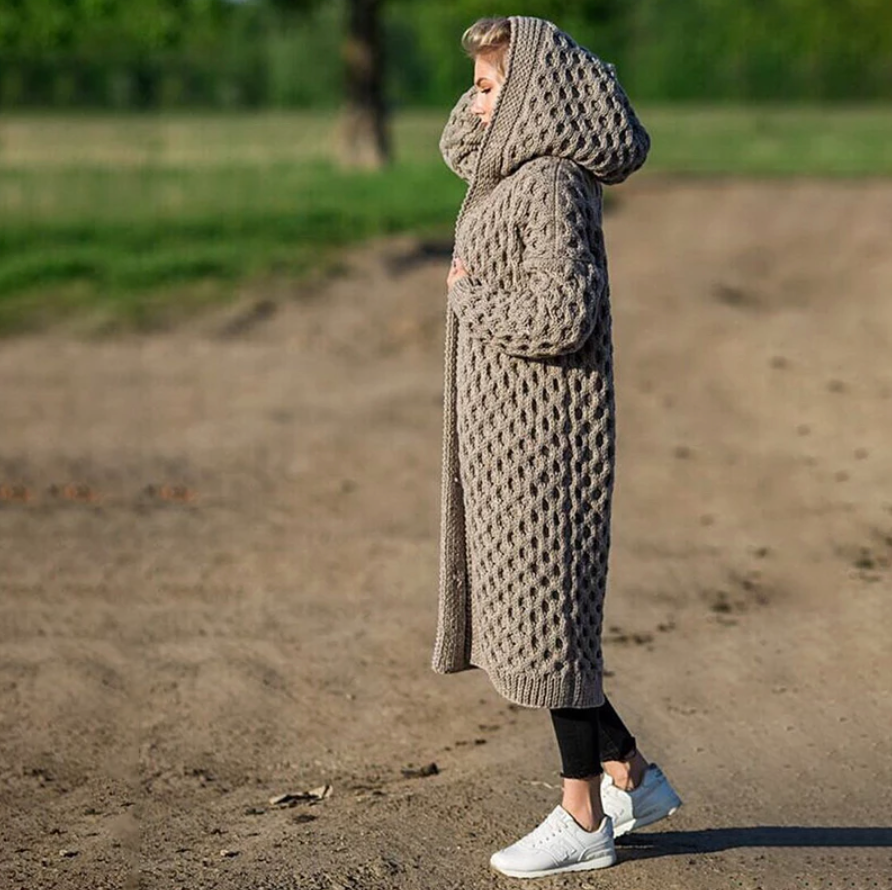 Long hooded cable-knit cardigan for autumn/winter