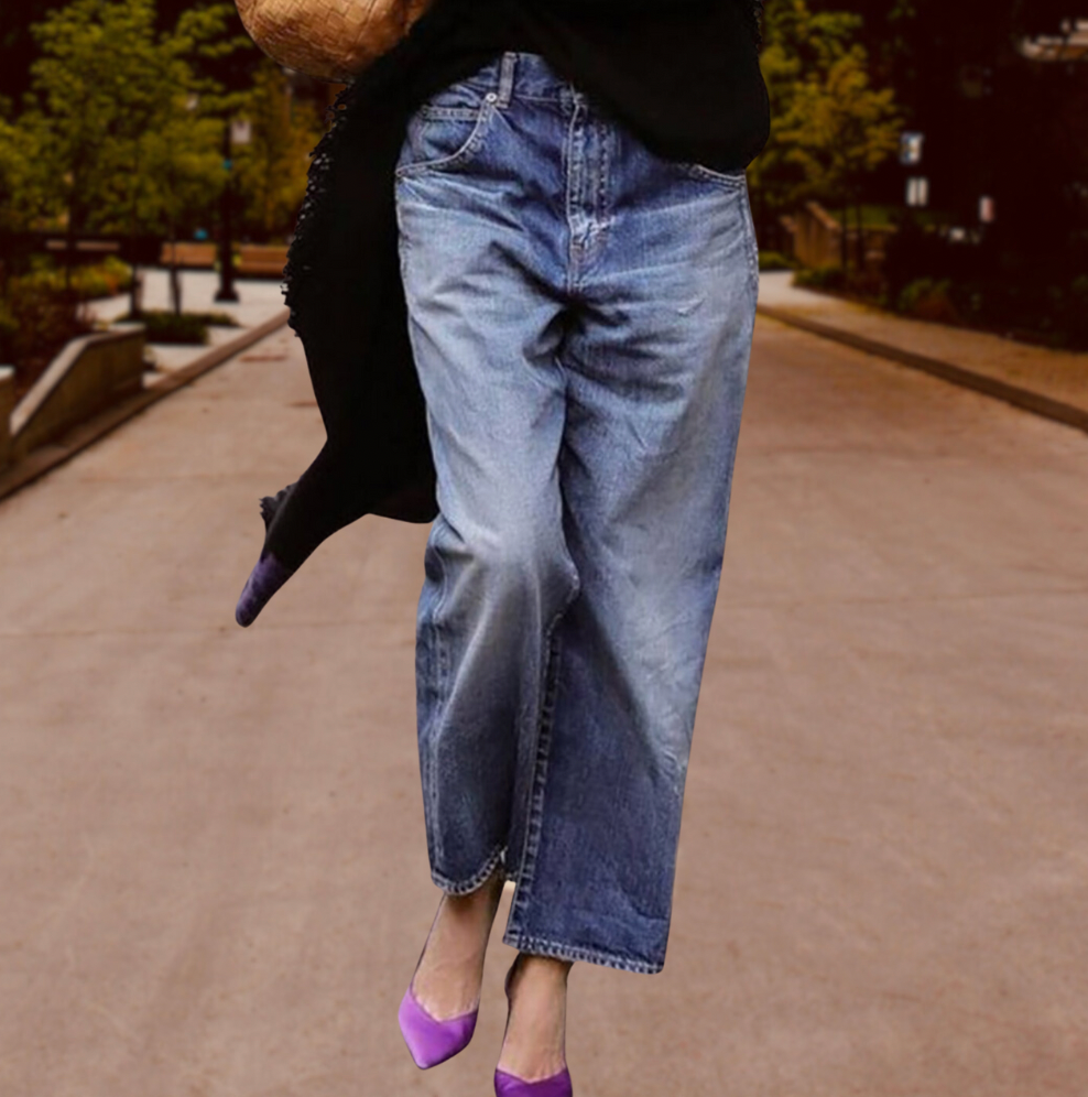 Women's wide cut stylish jeans