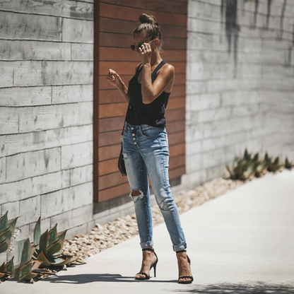 Mid-waist slim fit ripped skinny jeans for women