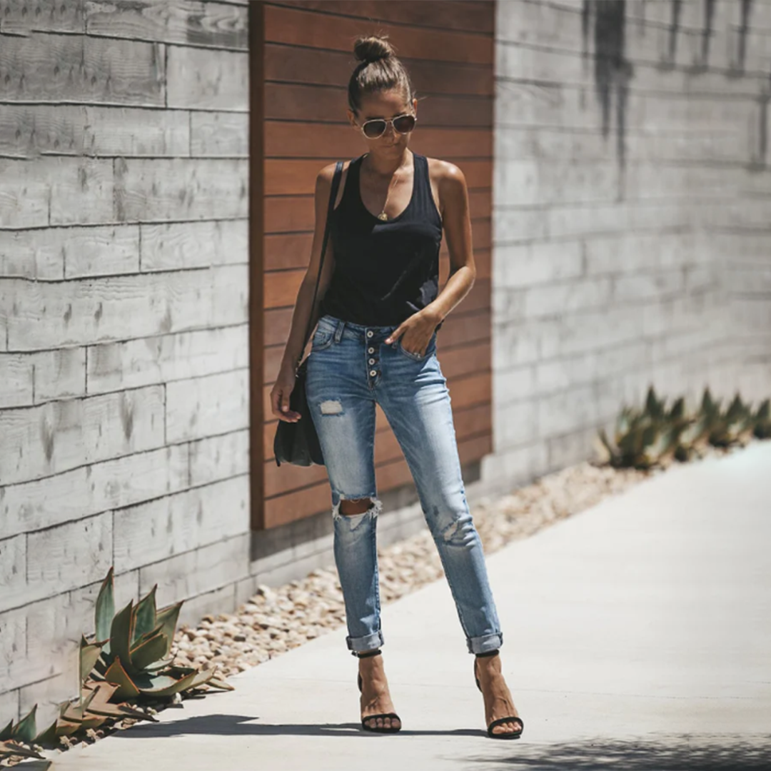 Mid-waist slim fit ripped skinny jeans for women