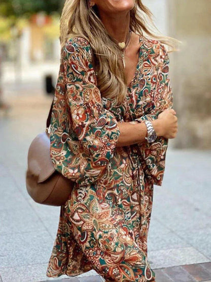 Women's Boho Mini Dress - V-Neck - Flowy Fit - 3/4 Sleeve - Paisley Floral Print