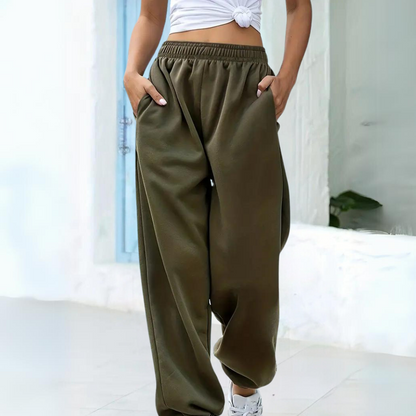 Kaia - Relaxed joggers tailored for women