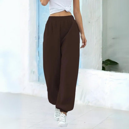 Kaia - Relaxed joggers tailored for women
