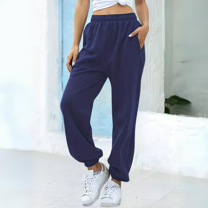 Kaia - Relaxed joggers tailored for women
