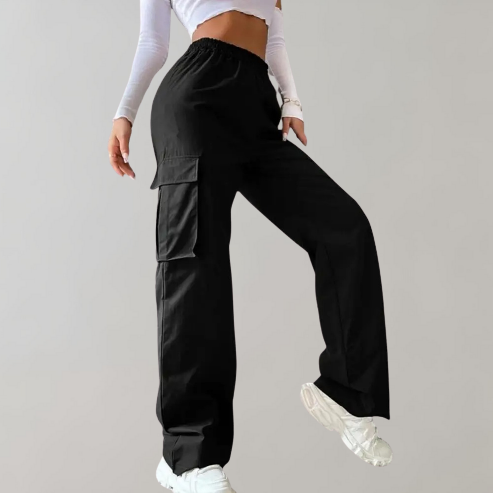 Women's wide-leg cargo pants