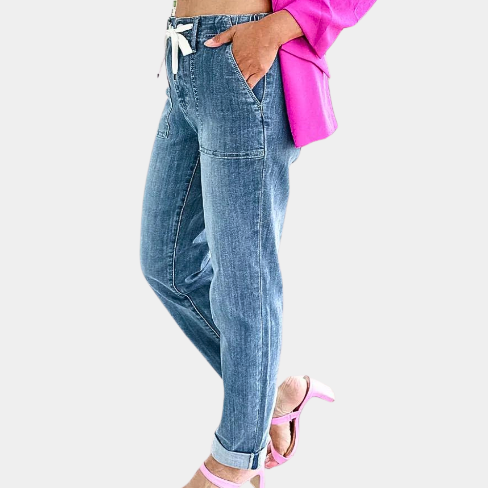 Women’s stretch jeans with real pockets