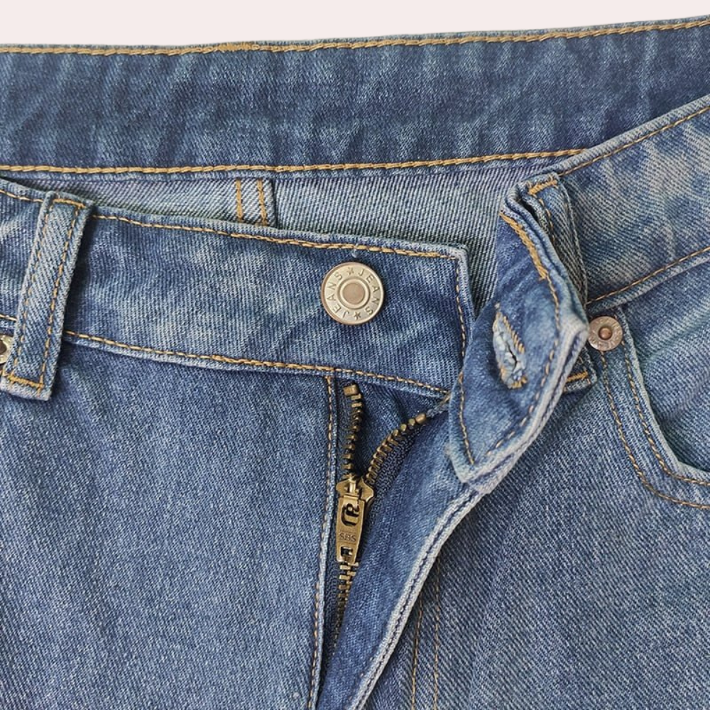 Women's mid-waist straight-leg denim pants