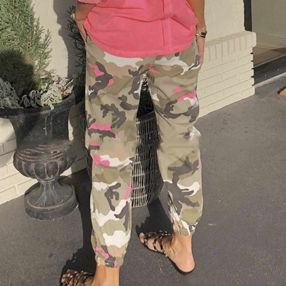 Women's camouflage drawstring pants